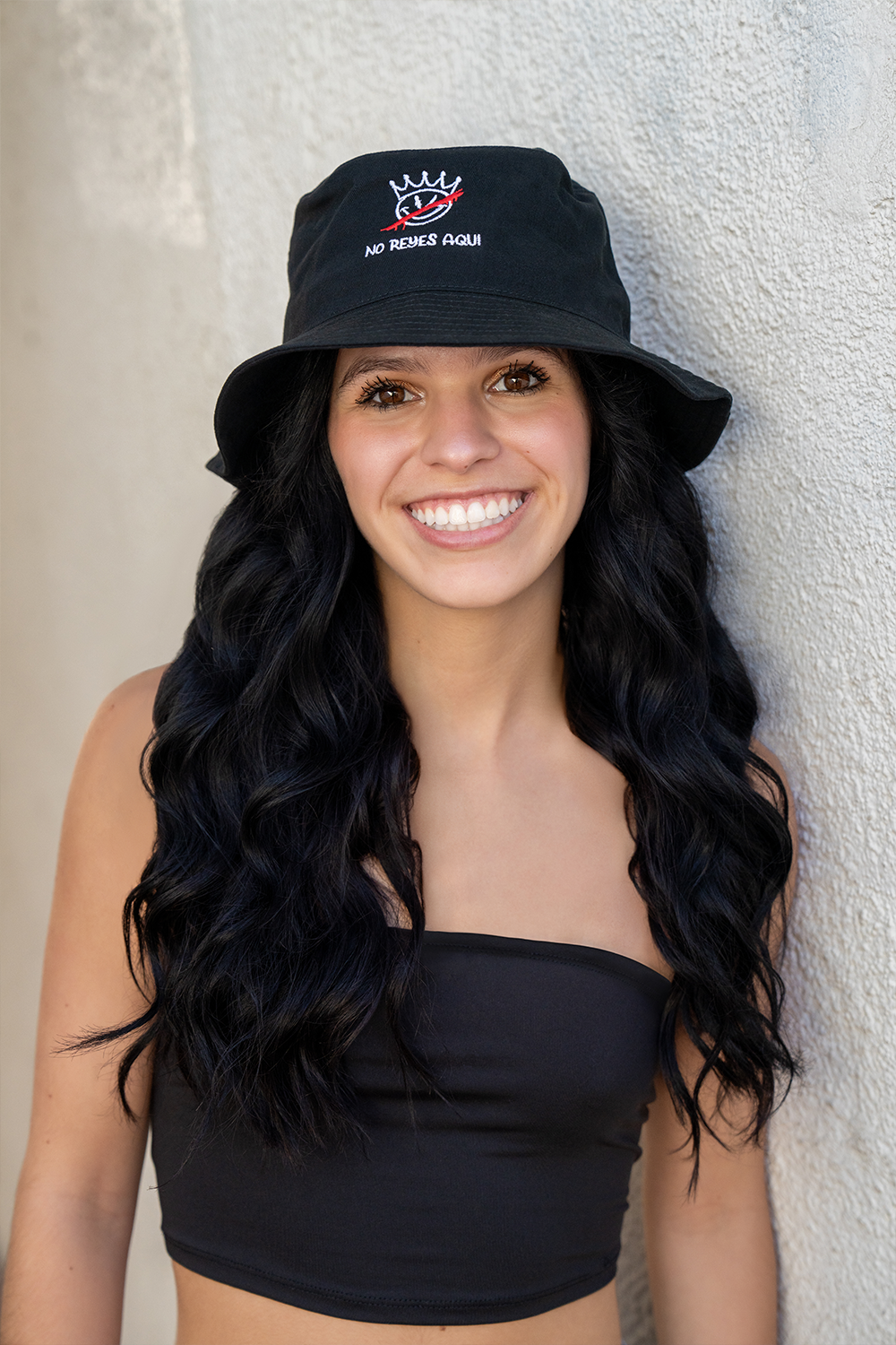 No Reyes Aqui (No Kings Here) Bucket Hat